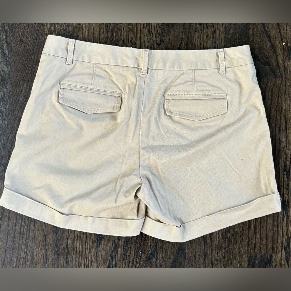 Banana Republic Women's Beige Shorts Size 4 - Picture 7 of 7